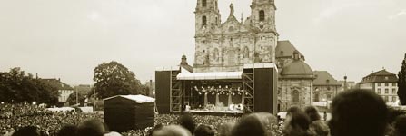 Termine (Bild: Open-Air auf dem Domplatz)